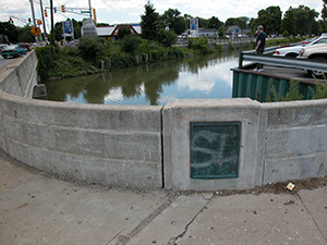 College Avenue bridge over canal